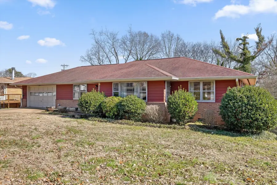 828 Belvoir Avenue, Chattanooga, TN 37412 - #3