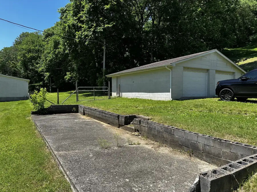 599 Defeated Creek Hwy, Carthage, TN 37030 - #2