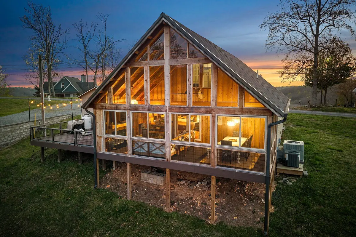 446 Oak Dr, Smithville, TN 37166 - #1