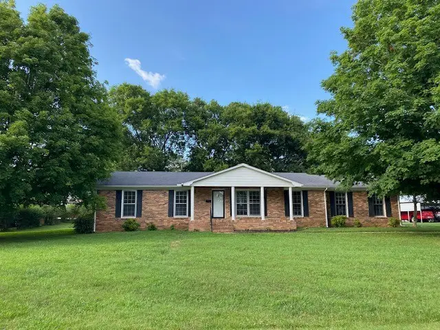 968 Galloway St, Lewisburg, TN 37091 - #1
