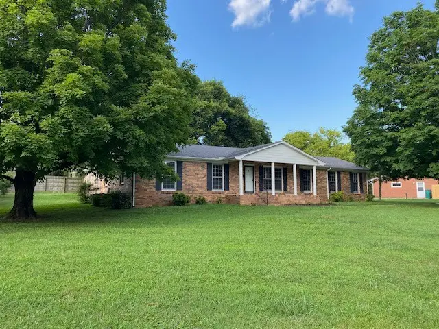 968 Galloway St, Lewisburg, TN 37091 - #3