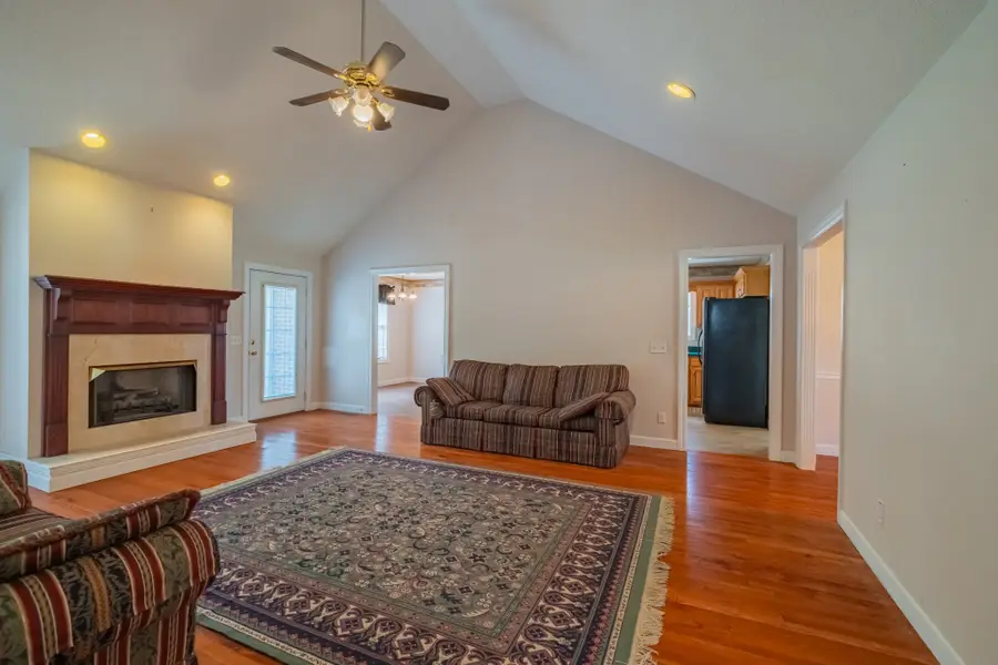 537 Big Oak Dr, Manchester, TN 37355 - #2