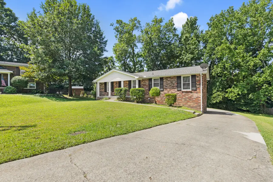 620 Baton Rouge Ct, Hermitage, TN 37076 - #2