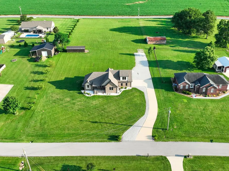 72 Jon Frank Dr, Mount Pleasant, TN 38474 - #2
