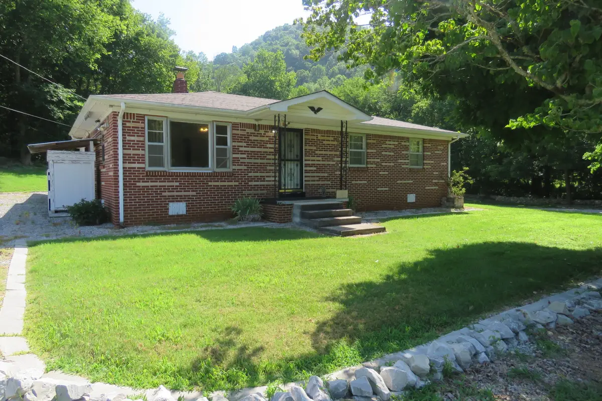 1757 Wet Mill Creek Rd, Celina, TN 38551 - #1