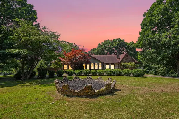 168 Blue Bird Rd, Summertown, TN 38483