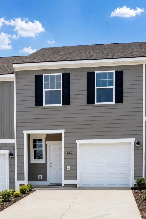 230 Darlington Drive, Dickson, TN 37055