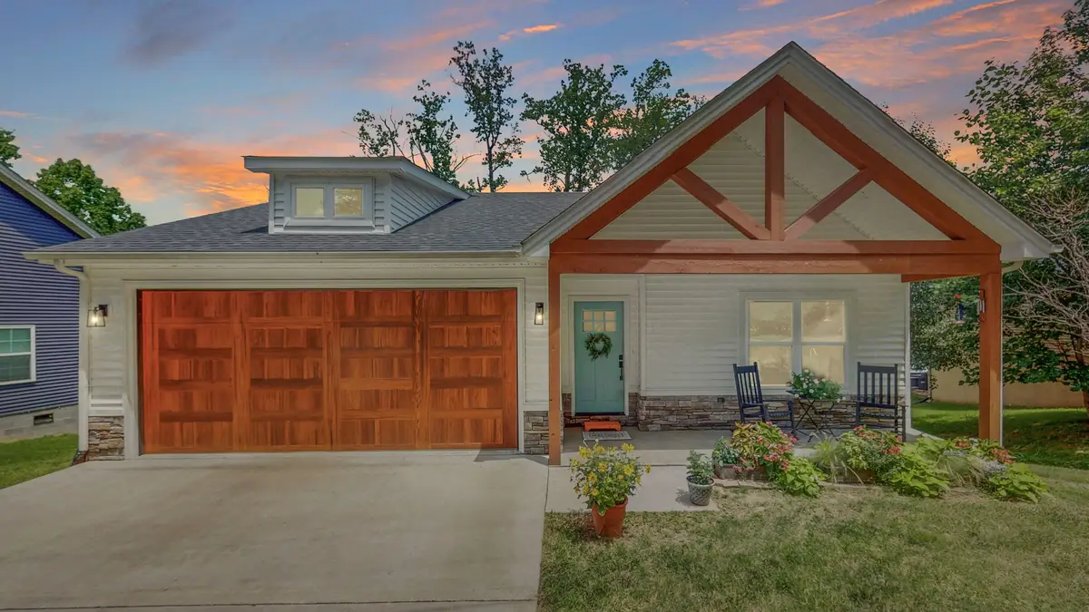 150 Chancey Dr, Murray, KY 42071 - #1