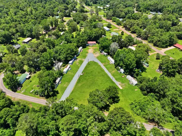 120 Pine Cir, Ellaville, GA 31806