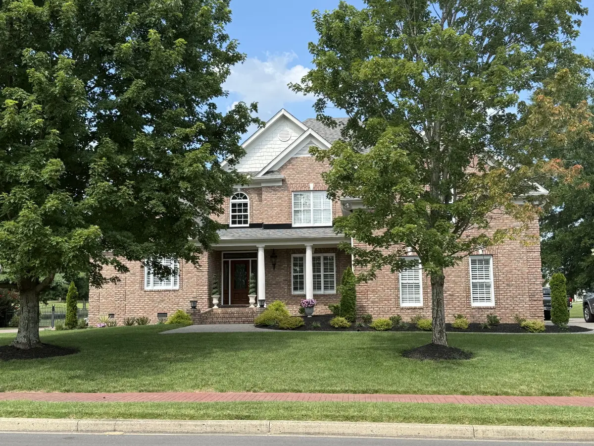 936 Plantation Blvd, Gallatin, TN 37066 - #1