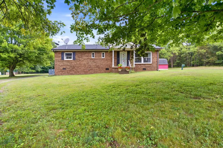 76 W Caldwell St, Mount Juliet, TN 37122 - #2