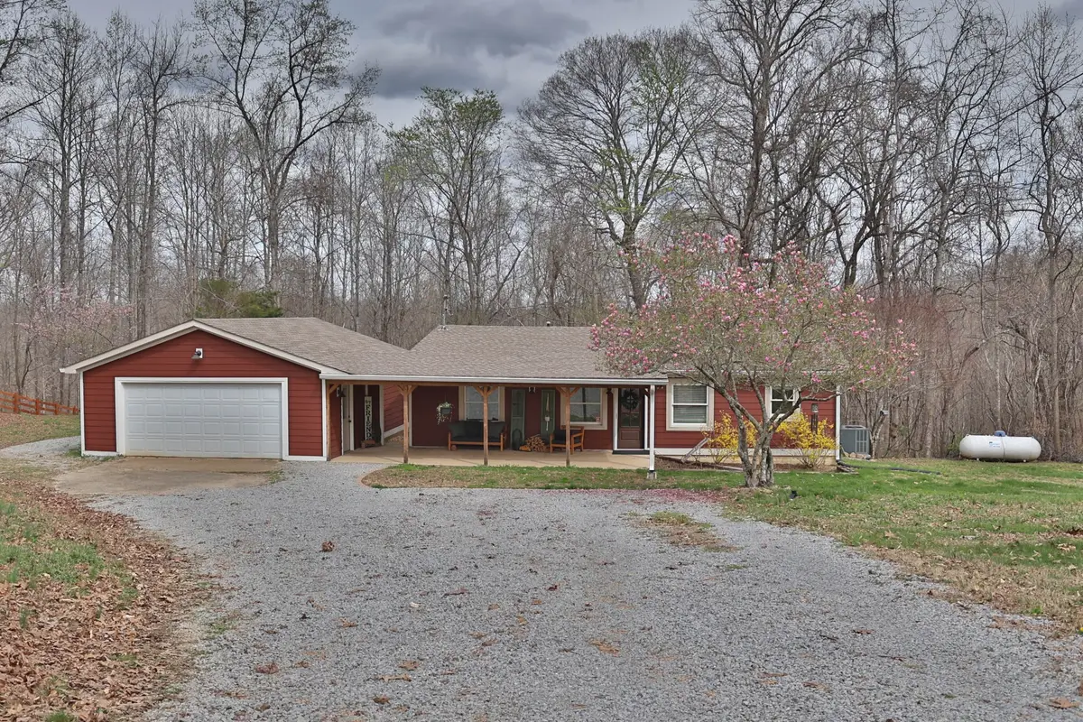 1660 Leatherwood Rd, White Bluff, TN 37187 - #1