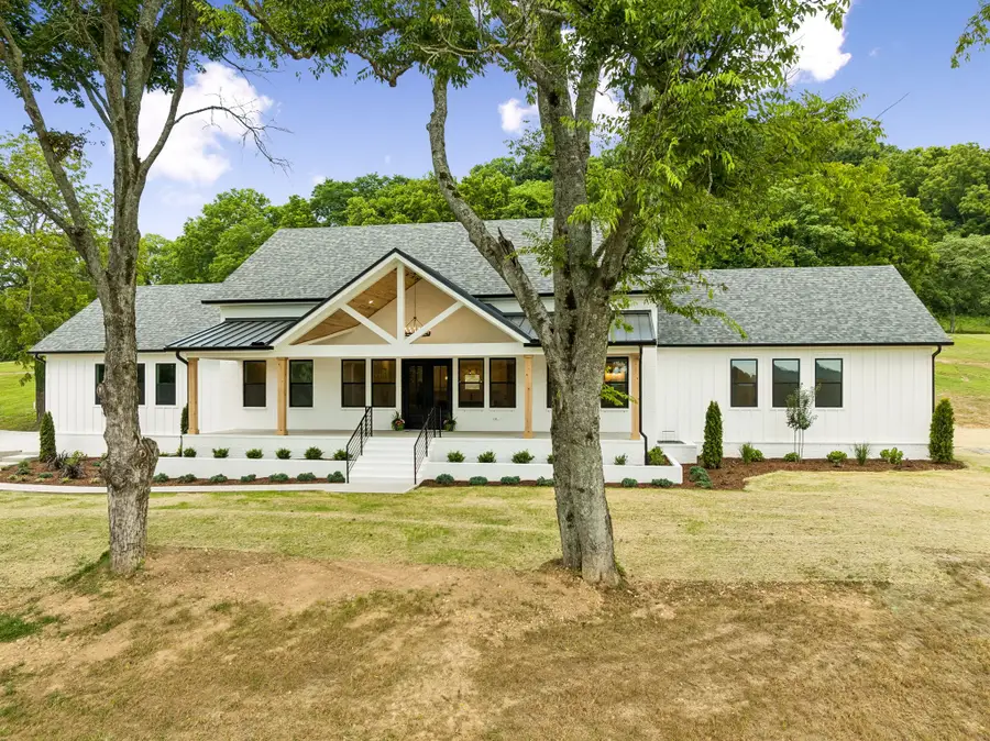 2472 Taylor Rd, Columbia, TN 38401 - #2