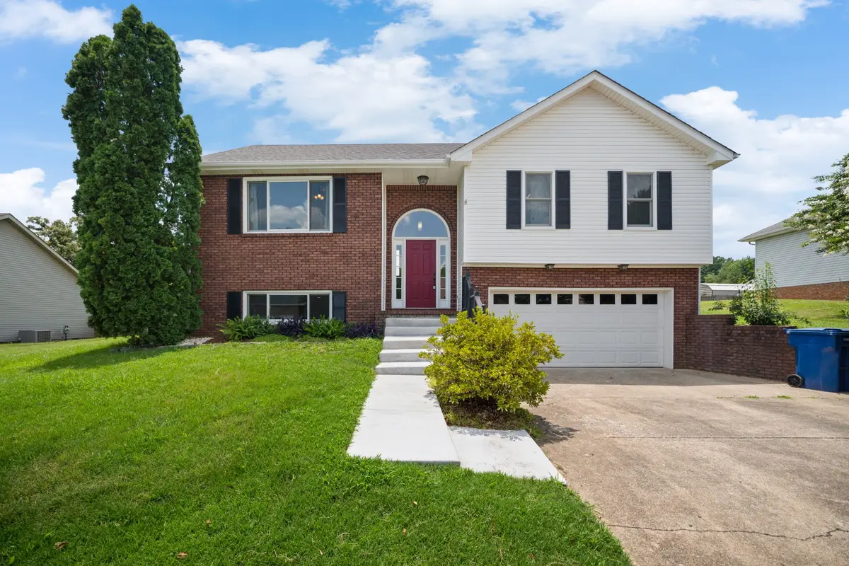 3418 Poplar Hl, Clarksville, TN 37043 - #1
