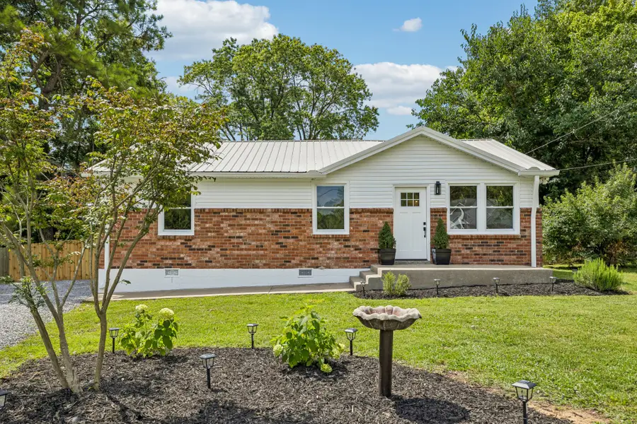 205 Glenrose Ct, Nashville, TN 37210 - #2