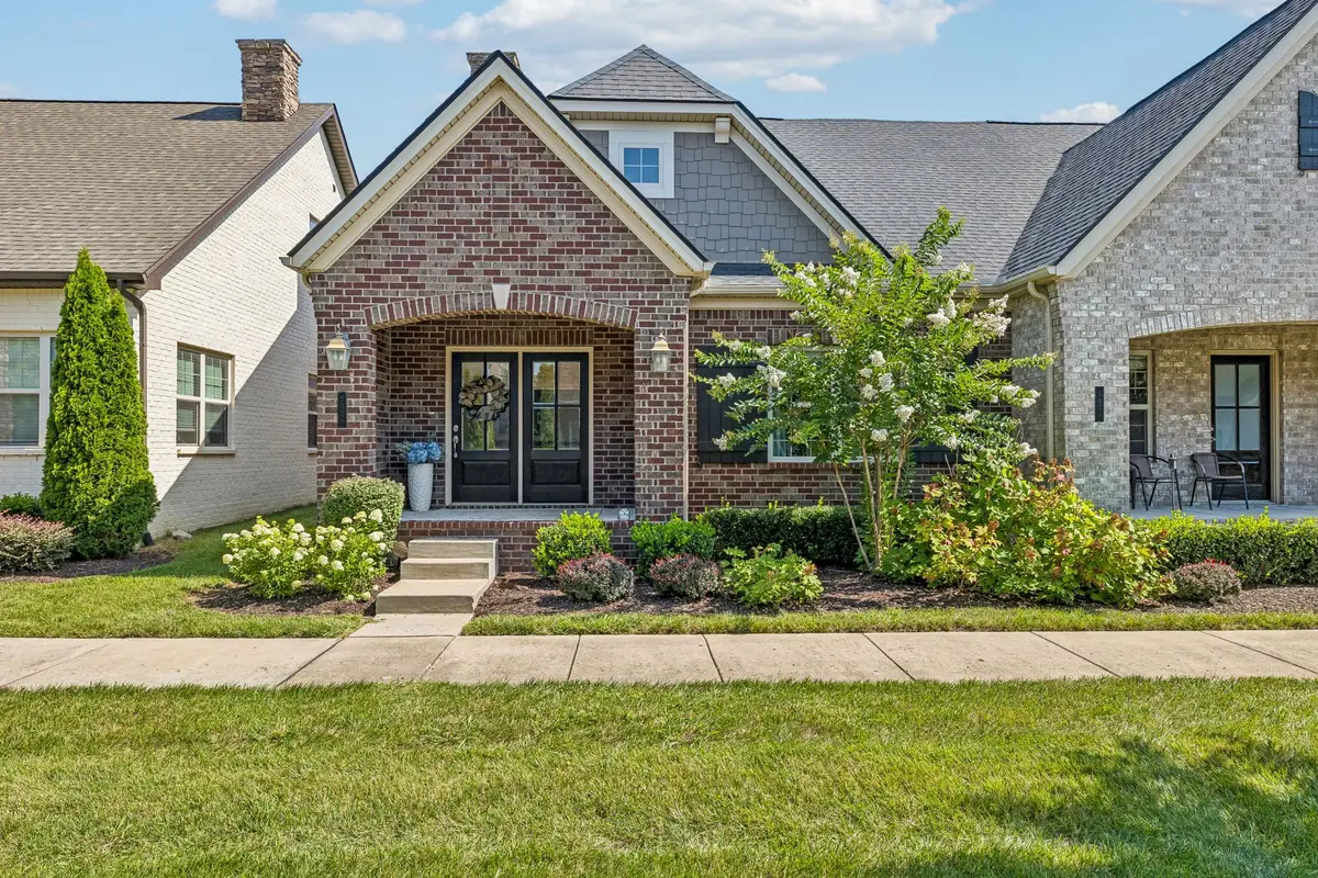 2028 Moultrie Cir, Franklin, TN 37064 - #1