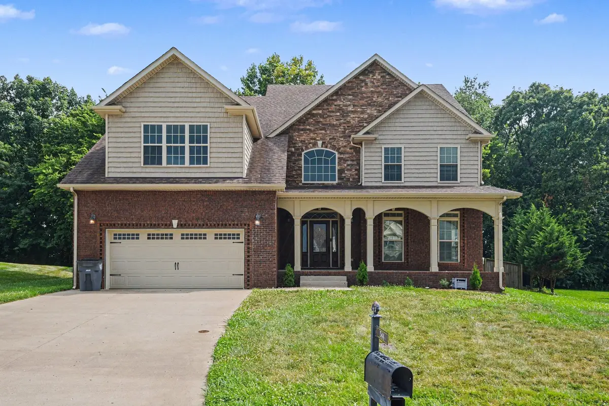 544 Larkspur Dr, Clarksville, TN 37043 - #1