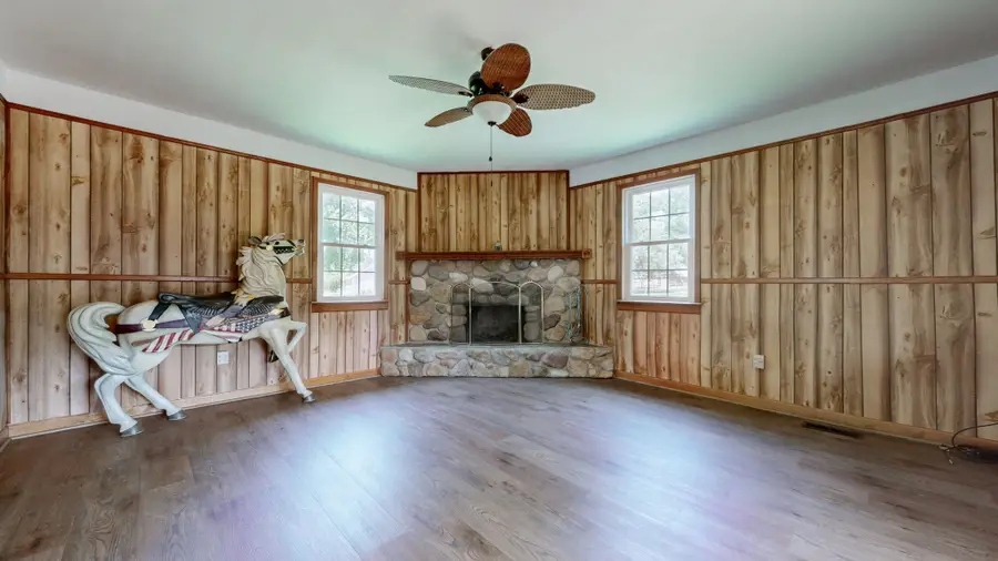 602 Holiday Park Dr, Hopkinsville, KY 42240 - #2