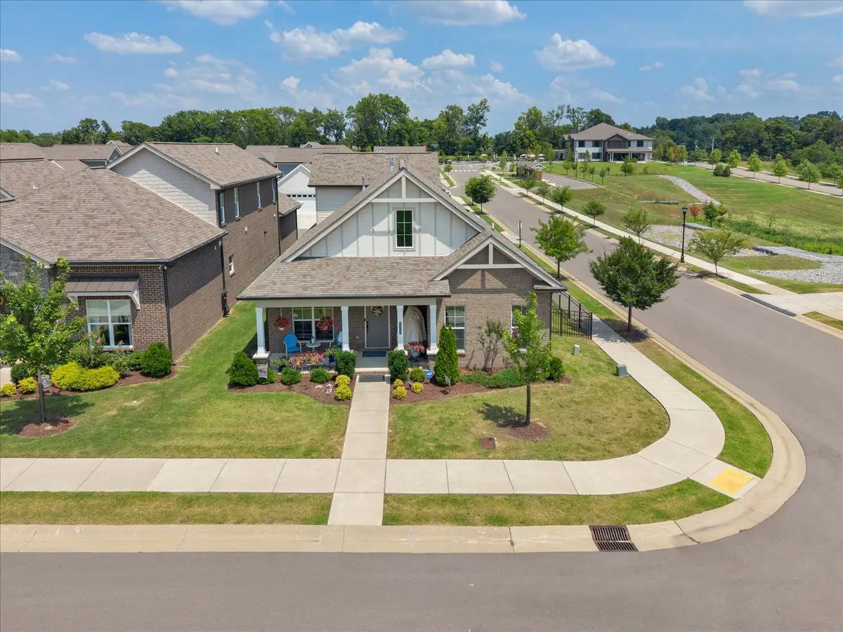 6300 York Dr, Hermitage, TN 37076 - #1