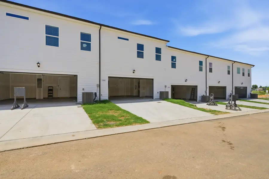 213 Martindale Ln, Clarksville, TN 37043 - #3
