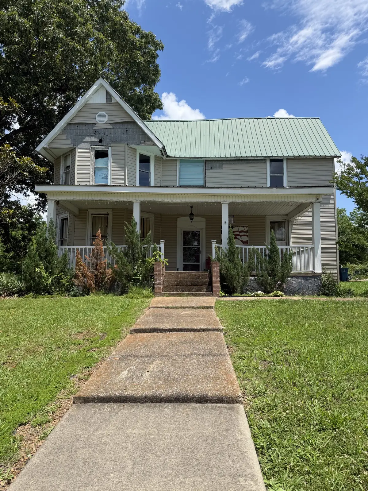 115 Cherry St, Camden, TN 38320 - #1
