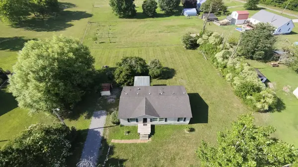 6 Preston Ln, Elmwood, TN 38560
