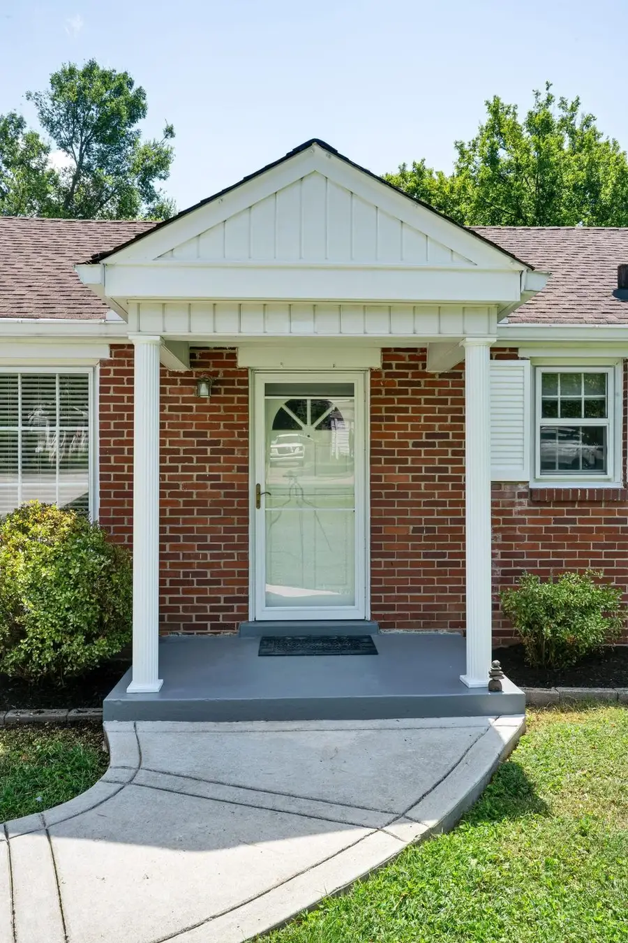 217 Ridgeway Dr, Nashville, TN 37214 - #3