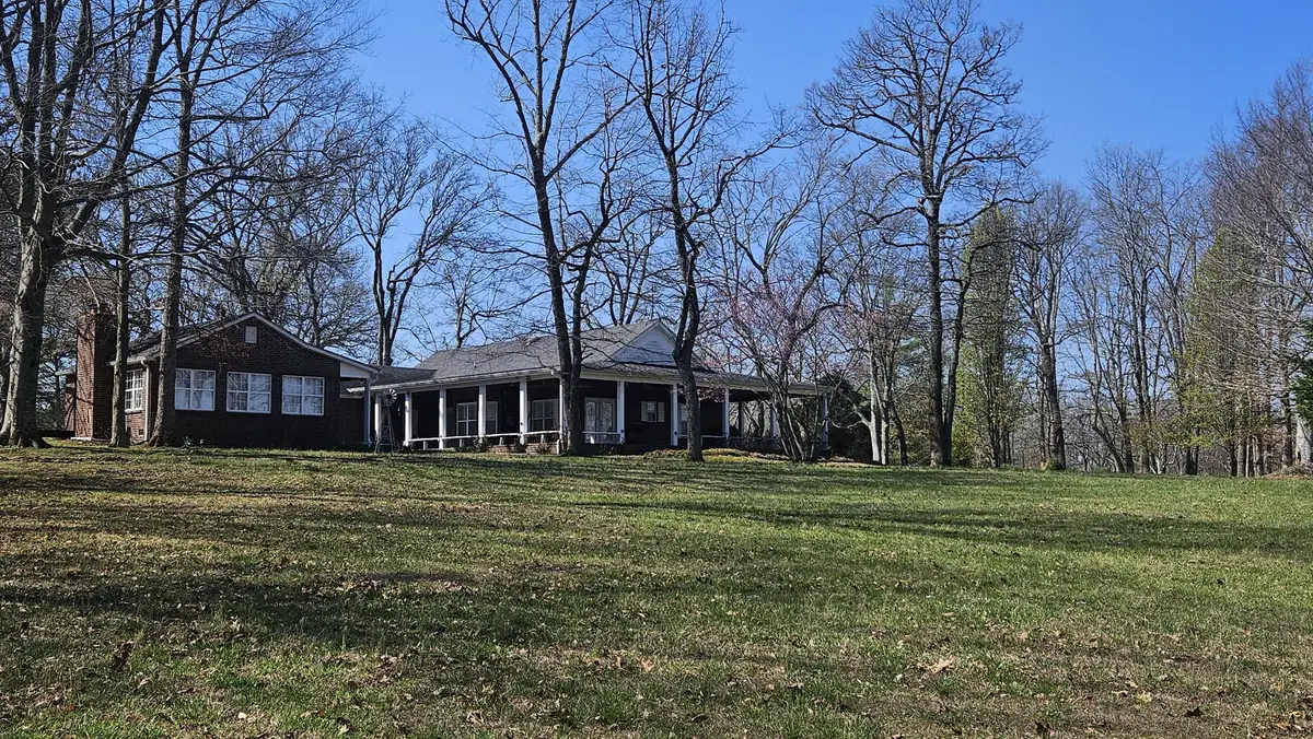 2769 New Hall Rd, Greenbrier, TN 37073 - #1