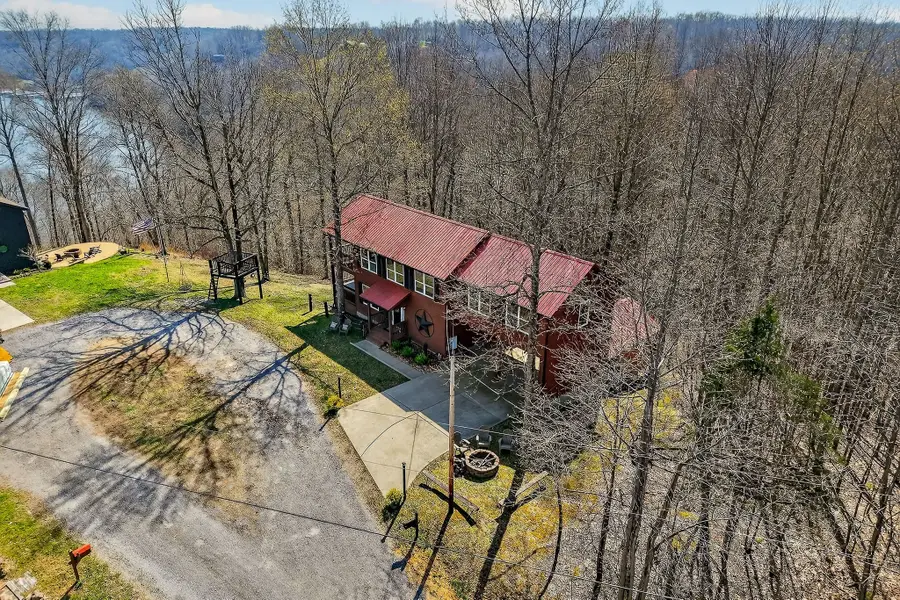300 Crest Dr, Smithville, TN 37166 - #2