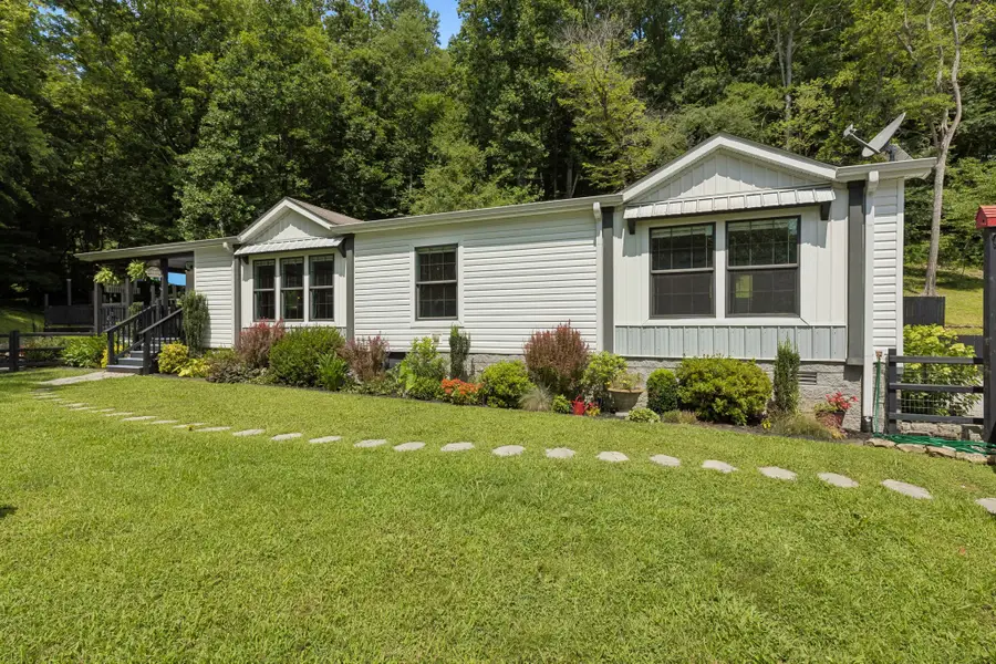 8501 Joy Rd, Mount Pleasant, TN 38474 - #3