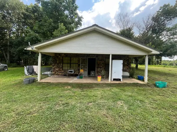 6101 Craig Rd, Cypress Inn, TN 38452