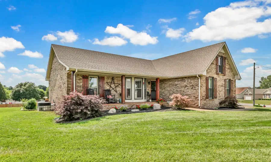 3656 Fieldstone Dr, Clarksville, TN 37040 - #2