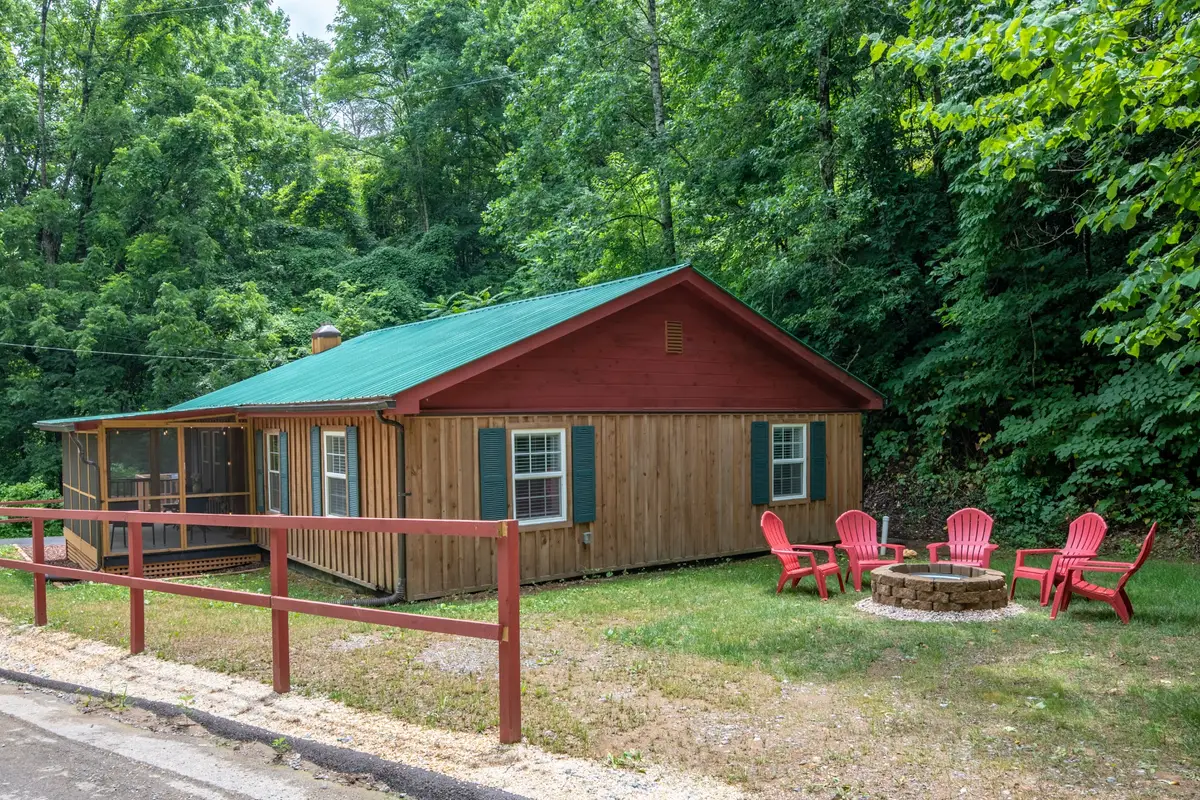 2604 Mccarter Ln, Sevierville, TN 37876 - #1