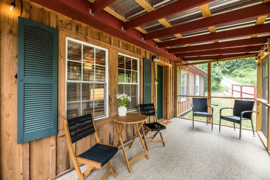 2604 Mccarter Ln, Sevierville, TN 37876 - #2