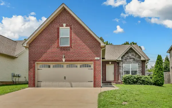 1005 Orchard Hills Dr, Clarksville, TN 37040