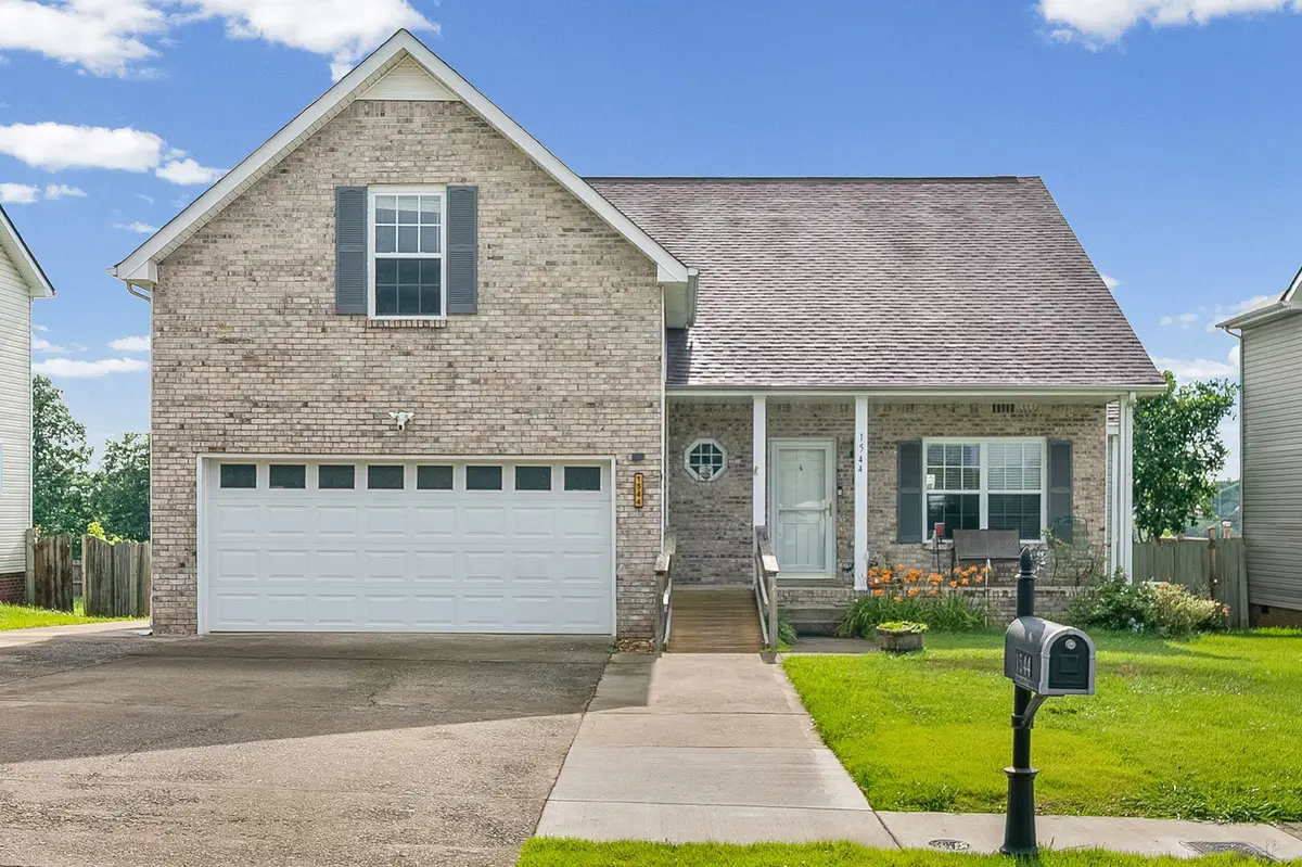1544 Buchanon Dr, Clarksville, TN 37042 - #1