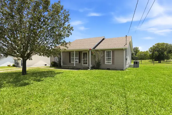 405 Fairway Grn, Shelbyville, TN 37160