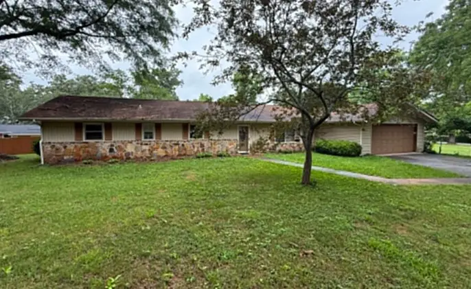 108 Fleming St, Tullahoma, TN 37388 - #1