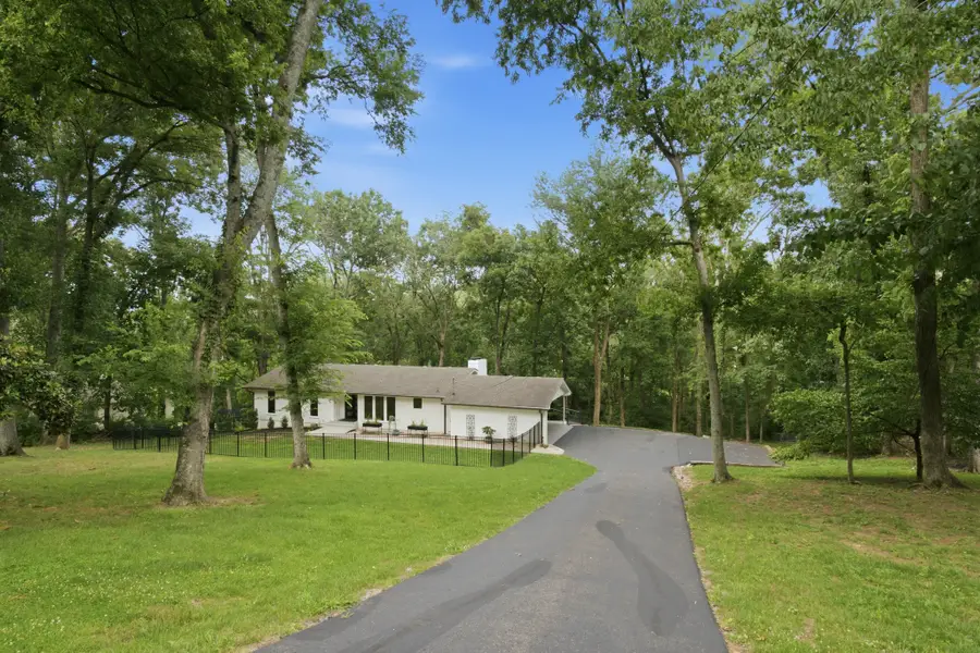 133 Featherstone Dr, Franklin, TN 37069 - #3