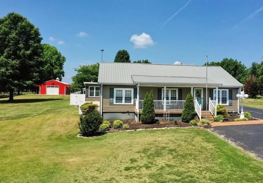 758 N Main St, Dyer, TN 38330 - #1