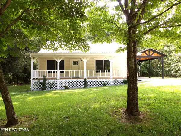 1008 Natchez Trace, Crossville, TN 38572