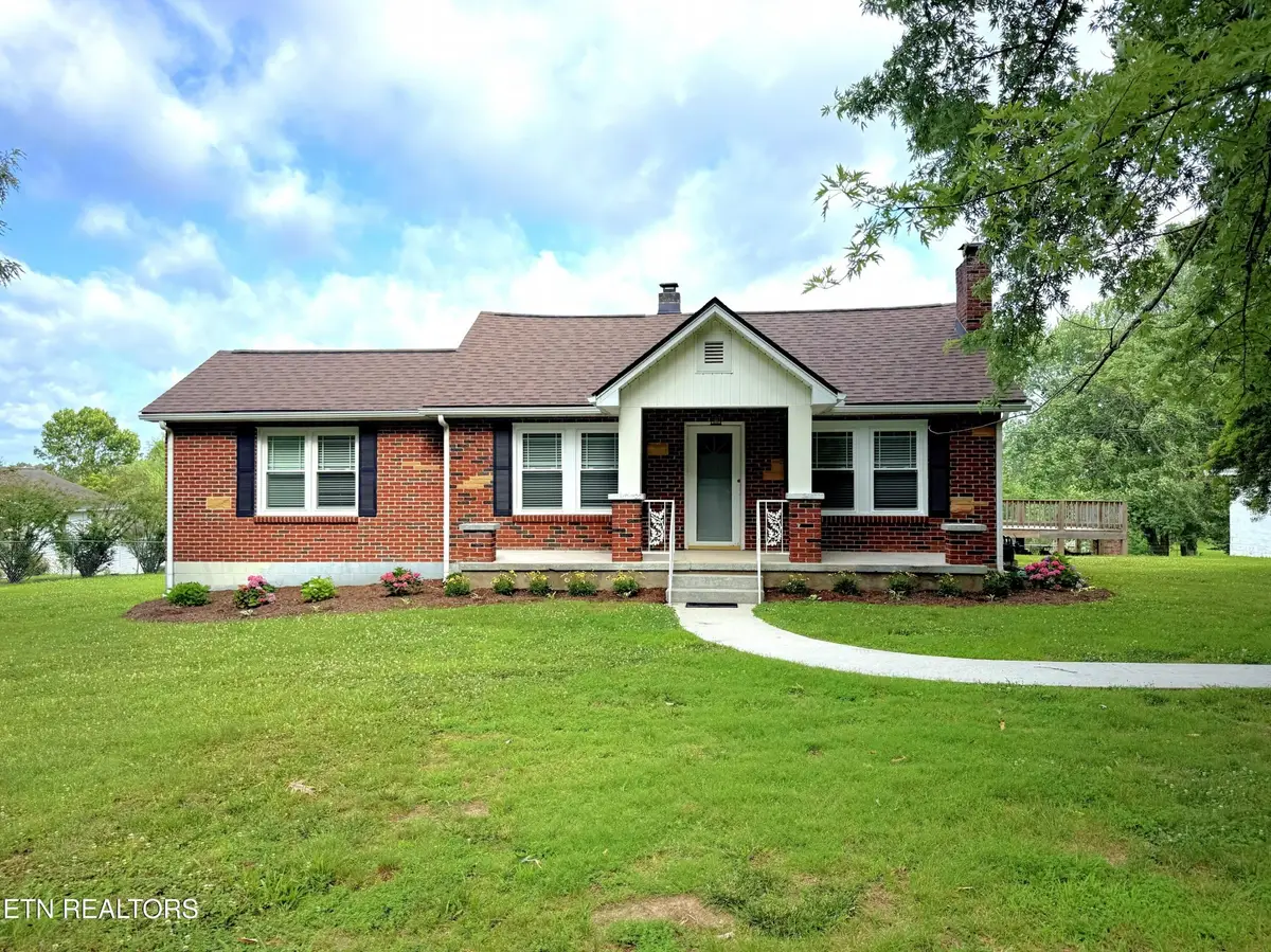 710 Rickman Rd, Livingston, TN 38570 - #1