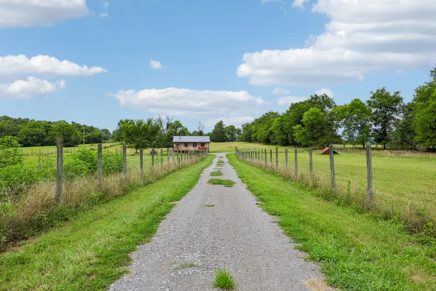 12297 Elrod Mcelroy Rd, Milton, TN 37118 - #2