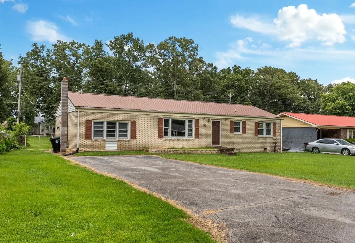 451 Carman Ave, New Johnsonville, TN 37134 - #1