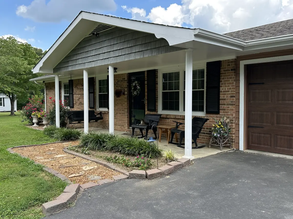 415 Moore Rd, Cookeville, TN 38506 - #1
