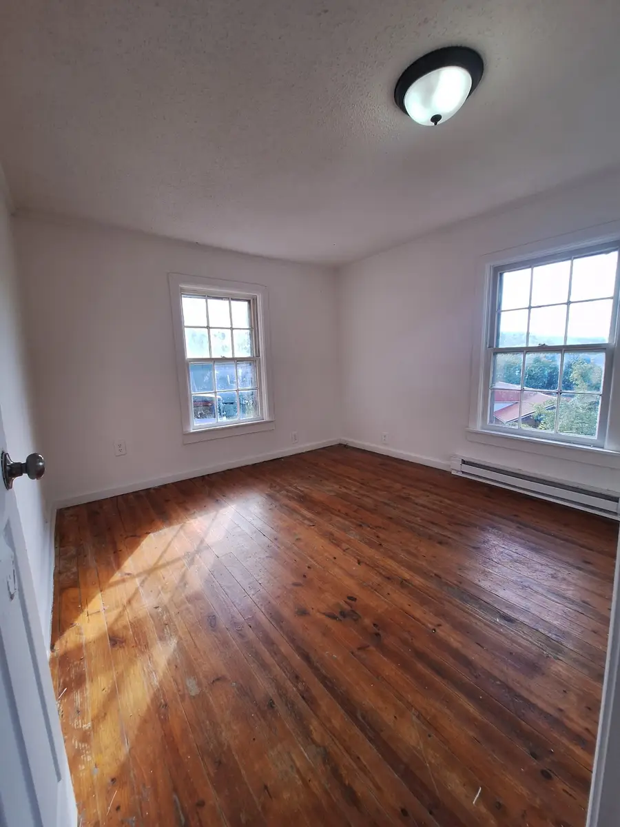 515 Mitchell St, Pulaski, TN 38478 - #3