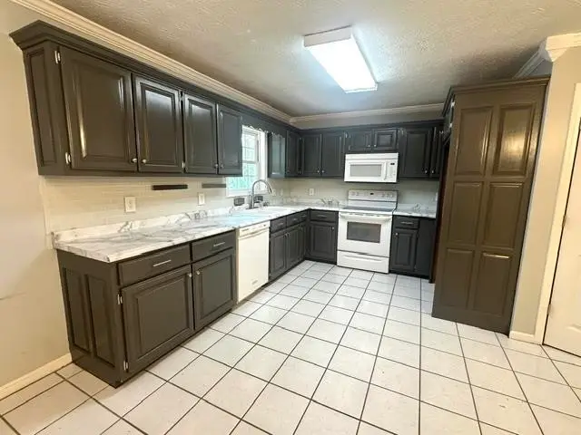 50 Bobbie Ann Dr, Savannah, TN 38372 - #2