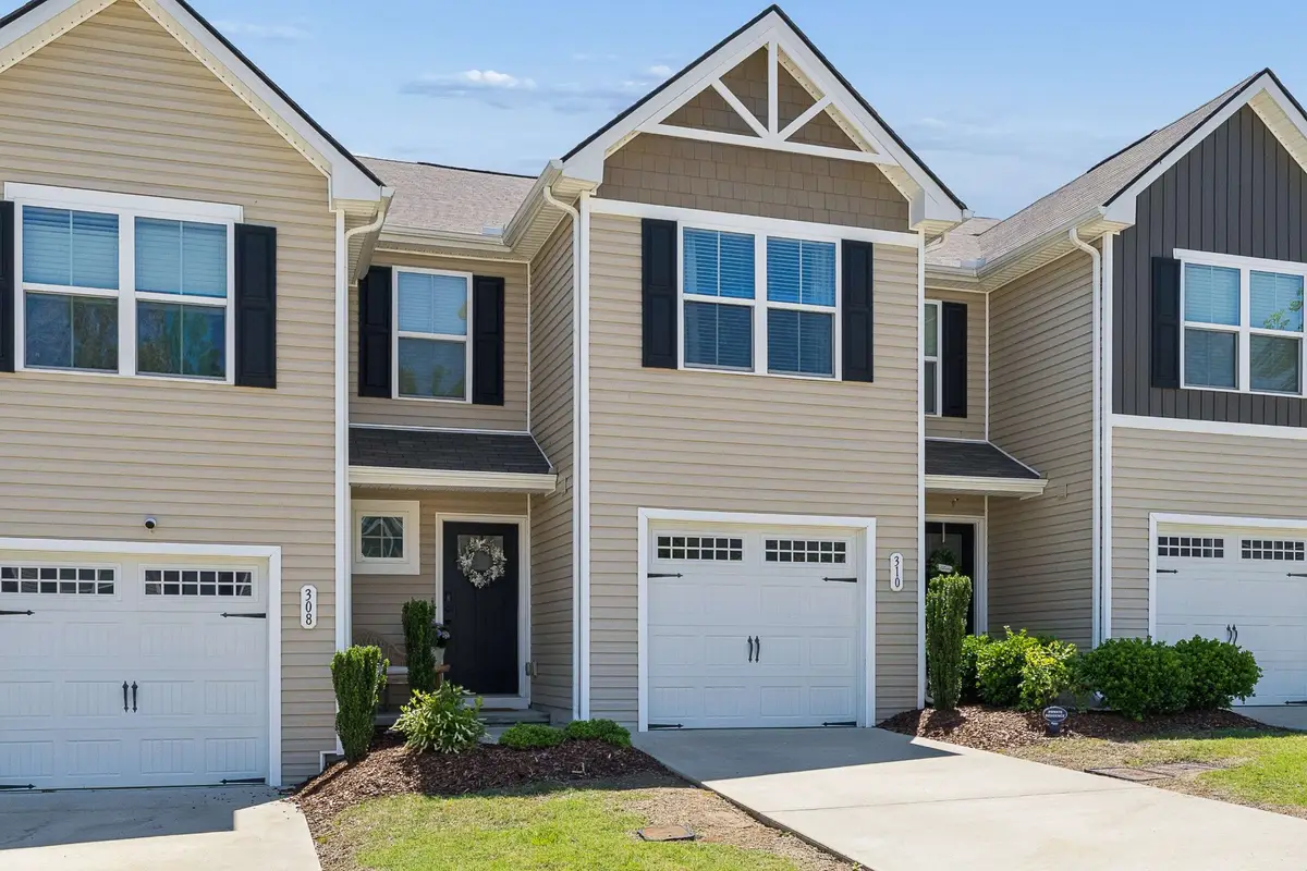 310 Sunnyview Dr, Lebanon, TN 37090 - #1
