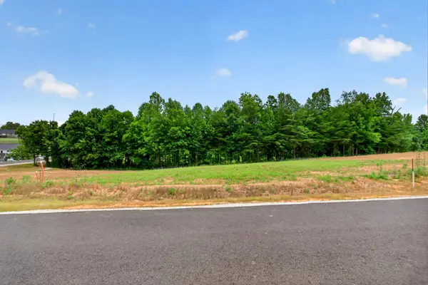 6 Brook View Dr, Cookeville, TN 38501