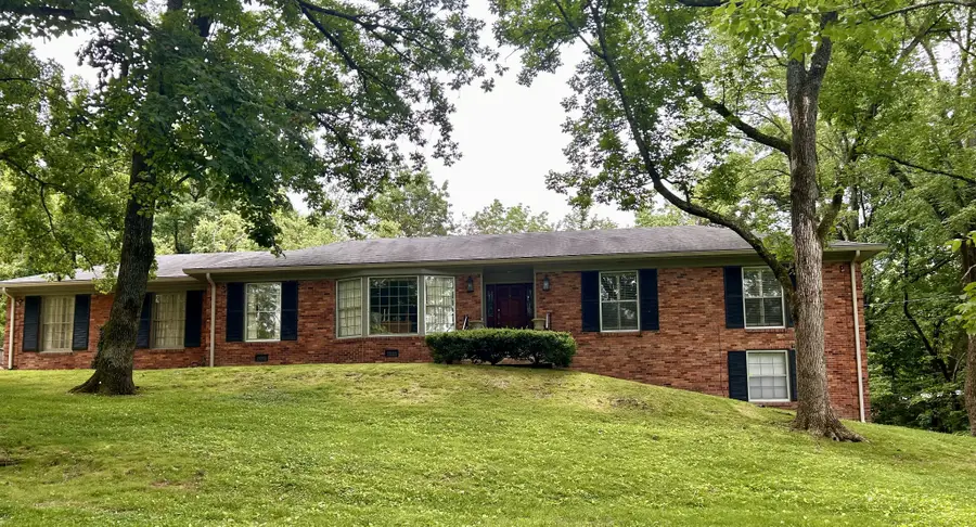 6513 Brownlee Dr, Nashville, TN 37205 - #2